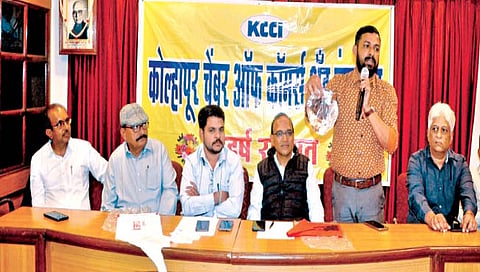 कोल्हापूर : प्लास्टिकबंदी कारवाई विरोधात रस्त्यावर उतरू