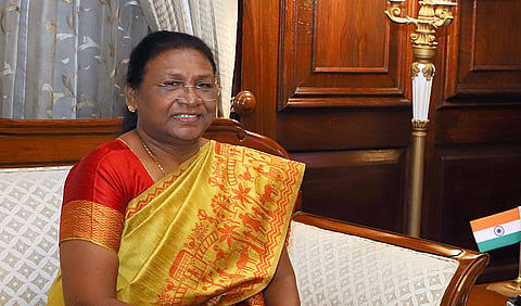 Draupadi Murmu : राष्ट्रपती द्रौपदी मुर्मू होणार शनिचरणी नतमस्तक