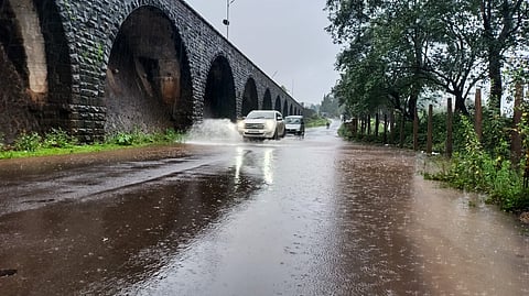 लोणावळ्यात पावसाची मुसळधार बॅटिंग  !