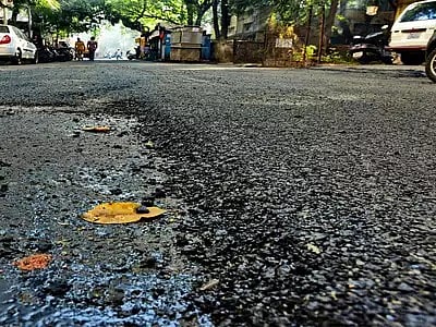 पिंपरी :  दुरुस्तीसाठी ‘पॅच’ लावल्याने रस्त्यांवर खड्डे