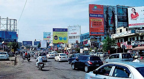 पुणे : फ्लेक्स, बॅनर, होर्डिंगच्या कारवाईवर आयुक्त नाराज! दैनंदिन अहवाल देण्याचा आदेश