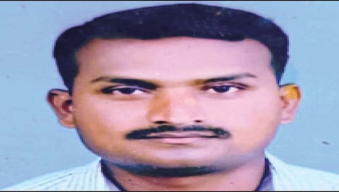 कोल्हापूरच्या पोलिसाने देहूच्या शेतकर्‍याकडे मागितली 1 कोटी लाच