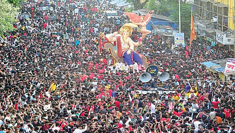 मुंबई : ‘या’ पुलांवरून गणेश मिरवणूक काढताना सावधान! महानगरपालिकेने पूलांची यादी केली जाहीर