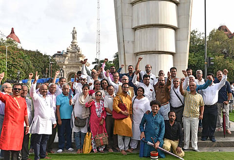 राष्ट्रपतींनी राज्‍यपालांना त्वरित पदमुक्त करावे : साहित्यिक, कलावंतांची मागणी