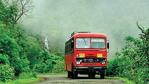 एसटीच्या सहा हजार बसेस जाणार भंगारात