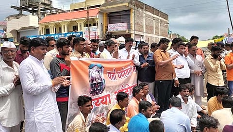 जालना : जांब समर्थ मूर्ती चोरीप्रकरणी रामभक्‍तांचे ठिय्या आंदोलन
