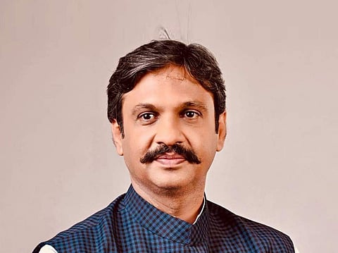 जनाई-शिरसाई, पुरंदर उपसा योजना पूर्ण क्षमतेने सुरू करणार; फडणवीस यांचे आ. कुल यांना आश्वासन