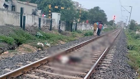 रेल्‍वेची धडक