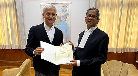 Justice U U Lalit : न्‍यायमूर्ती उदय लळित होणार देशाचे नवे सरन्‍यायाधीश, एन. व्ही. रमणा यांनी केली केंद्र सरकारकडे शिफारस