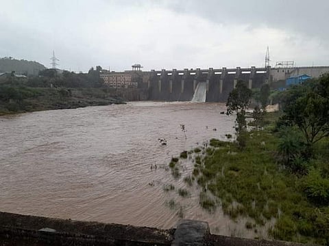 ‘वीर’च्या विसर्गाने निरा नदीला पूर; नदीकाठावरील प्रसिद्ध दत्त मंदिरात पाणी शिरले
