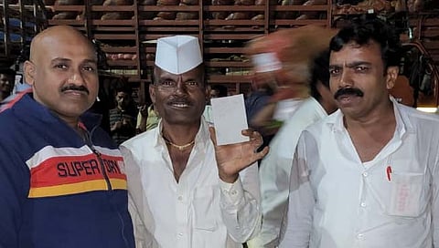 नाशिक : अबब..! लिलावात कोथिंबिरीला मिळाला १९,१०० रूपयांचा भाव