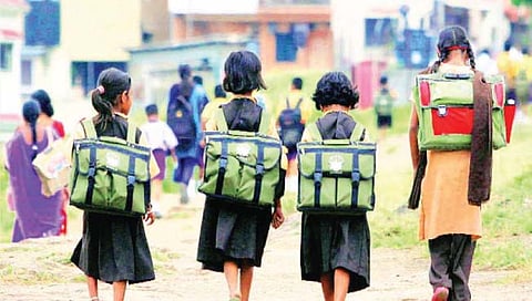 सांगा, आम्ही शिकायचे तरी कसे?…  जि.प.च्या 26 प्राथमिक शाळांमध्ये शिक्षकच नाहीत