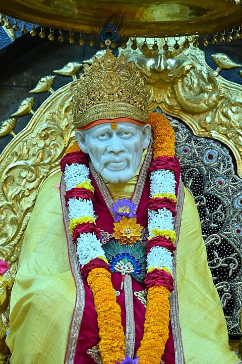 शिर्डी संस्थानच्या कंत्राटी कर्मचार्‍यांना वेतनवाढ