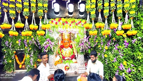 Navratri Nashik : चांदवडला रेणूकामातेच्या चरणी हजारो भाविक लीन