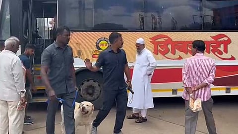 बॉम्‍बची अफवा