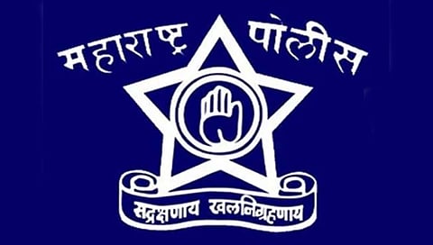 धुळे : पोलिस भरतीकरता अन्य जिल्ह्यांतही अर्ज करण्याची संधी मिळावी; राष्ट्रवादीची निदर्शने