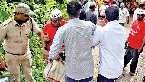 जयप्रभा स्टुडिओ प्रकरण : आंदोलकांचा आत्मदहनाचा प्रयत्न