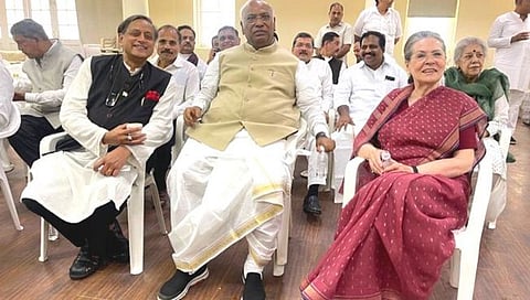 Shashi Tharoor tweet 