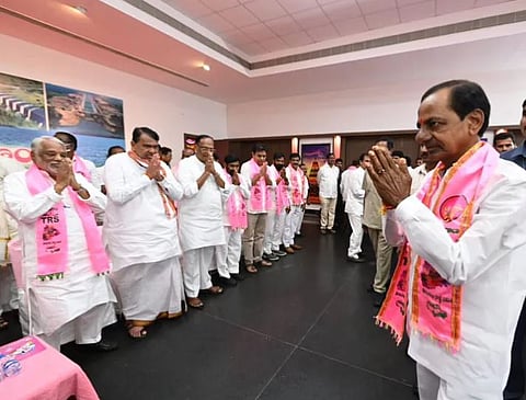 Bharat Rashtra Samithi : ‘टीआरएस’ झाला ‘भारत राष्‍ट्र समिती’, के. चंद्रशेखर रावांची राष्‍ट्रीय राजकारणावर नजर