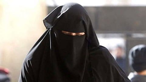 Switzerland Burqa Ban | स्वित्झर्लंडमध्ये बुरख्यावर बंदी, उल्लंघन करणार्‍यांना दंड, जाणून घ्या काय आहे कायदा?