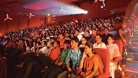 प्रेक्षकांसाठी गुड न्युज : आता लवकरच मल्टिप्लेक्स चित्रपटाचे तिकीट मिळणार १०० रुपयांत