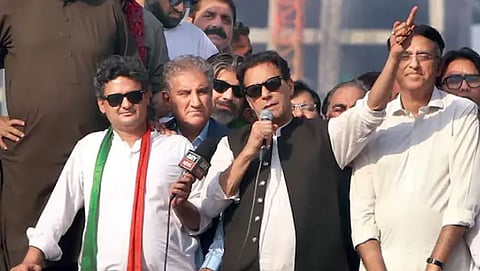 Pakistan by-elections : पाकिस्‍तानमधील पोटनिवडणुकीत इम्रान खान यांचा ‘षटकार’ : विरोधक ‘क्लीन बोल्ड’!