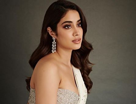 janhvi kapoor 