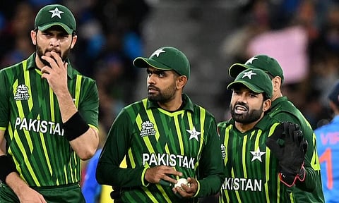 PAK T20 WC : रोहितचा संघ जिंकू दे, आम्हाला सेमी फायनलचं तिकीट मिळू दे! पाकचे टीम इंडियासाठी साकडे