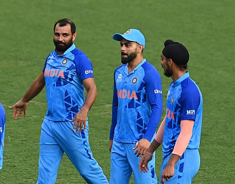 Warm-up Match : जबरदस्त शम्‍मी आणि विराटचा अप्रतिम कॅच! ऑस्‍ट्रेलिया भूईसपाट