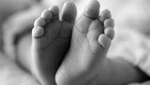 नाशिक : अंगावर कपाट पडून चिमुरड्याचा मृत्यू