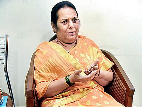 कर्नाटक मुख्यमंत्र्यांवर देशद्रोहाचा गुन्हा दाखल करा : विधान परिषद उपसभापती नीलम गोर्‍हे