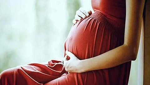 गर्भावस्था ही महिलांच्या आयुष्यातील एक नाजूक स्थिती; पाहा कशी घ्‍यावयाची काळजी