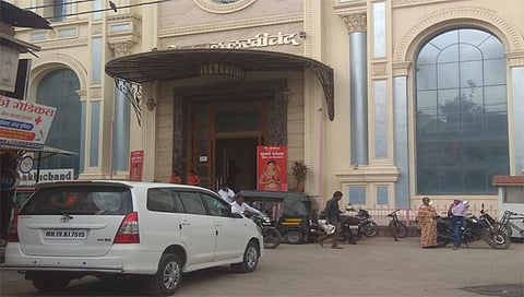 जळगावात सीबीआयची छापेमारी; ज्वेलर्स, दोन वाहन शोरुममध्ये झाडाझडती