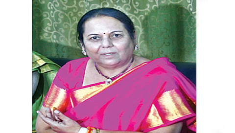 शाबासकी थाप असणारे पुरस्कार रद्द करणे अपमानास्पदच : डॉ. नीलम गोर्‍हे