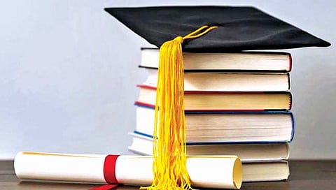 साधी पदवी 3 वर्षे, ऑनर्सची 4 वर्षे; विद्यापीठ अनुदान आयोगाने तयार केली नवीन नियमावली