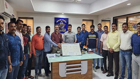 रायगड : मोलकरणीचा सव्‍वा तीन लाखांच्‍या दागिन्‍यांवर डल्‍ला