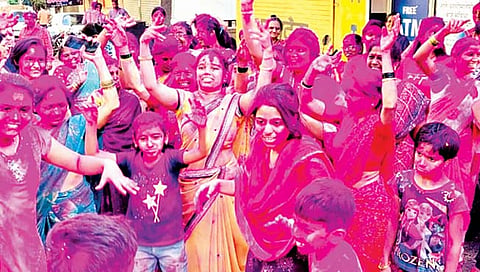 कोल्हापूर : विजयाचा जल्लोष; कहीं खुशी, कहीं गम