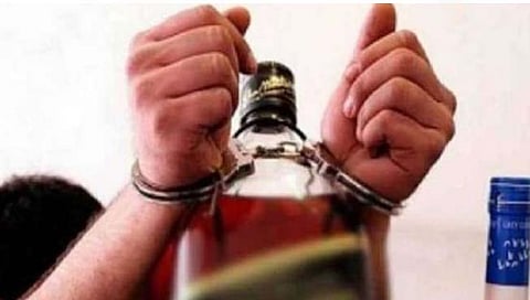 गोव्यात दारूचे दुकान फोडले; कोल्हापूर येथील दोघांना अटक