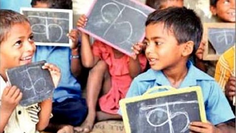 नाशिक : मराठी शाळांना घरघर, पण विद्यार्थ्यांच्या संख्येत वाढ