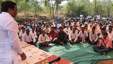 Nashik :  सुरगाण्यातील गावे गुजरातला जाण्यावर ठाम, सांगितली ‘ही’ कारणे