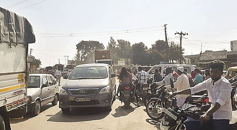 चांडोली फाटा बनला अ‍ॅक्सिडेंट पॉइंट; सिग्नल बसवण्याची ग्रामस्थांकडून मागणी