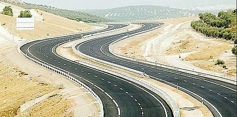 नाऊर : आ. कानडेंमुळे रस्त्यांची कामे मार्गी; खैरी-नाऊर रस्त्याचे काम सुरू