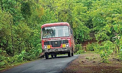 कर्नाटकमध्‍ये एसटी बस पाठवू नका : पोलिसांची एसटी महामंडळाला विनंती