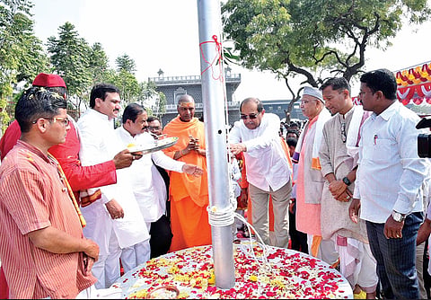 श्रीक्षेत्र सराला बेट राज्यातील आध्यात्मिक केंद्र : महसूलमंत्री राधाकृष्ण विखे