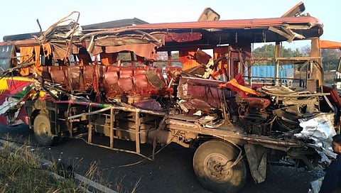 Nashik Sinner Accident : अपघातातील दहा मृतांची ओळख पटली, दोन चिमुकलेही दगावली