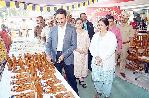 पुणे : कारागृहातील बंदीवानांनी तयार केलेल्या वस्तू आता ई-मार्केटप्लेसवर