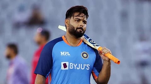 ऋषभ पंत कार अपघात कव्हरेजवरून केंद्र सरकार भडकले, वृत्तवाहिन्यांना झापले; कारण..