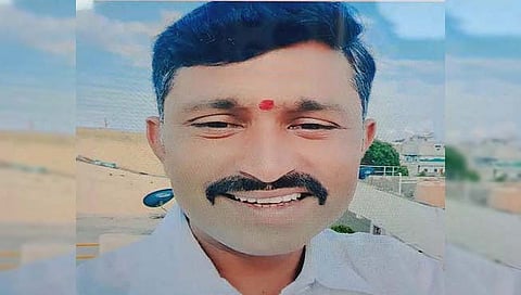 बापाने जुळ्या मुलांना विष पाजले 