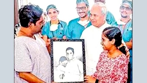 १७ वर्षाची देवनंदा ठरली देशातील सर्वांत कमी वयाची अवयवदाता; पित्याला दिले यकृत