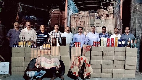 ठाणे : विटांच्या आड दारू तस्करीचा पर्दाफाश; पनवेलमध्ये ट्रकसह १ कोटीचे मद्य जप्‍त